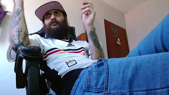 Snapshot of Tatted21xxx chatting on 06/13/26, 07:56 Tatted21xxx online show from 06/13/26, 07:56