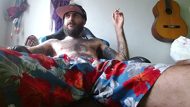 Snapshot of Tatted21xxx chatting on 07/05/26, 08:05 Tatted21xxx online show from 07/05/26, 08:05