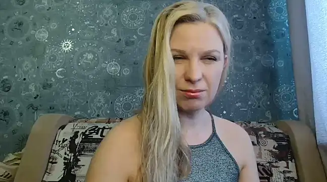 Snapshot of BlondeFox chatting on 02/01/25, 05:07 BlondeFox online show from 02/01/25, 05:07