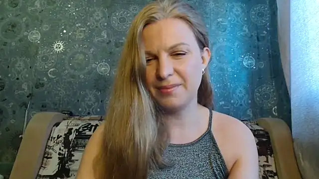 Snapshot of BlondeFox chatting on 04/02/26, 02:53 BlondeFox online show from 04/02/26, 02:53