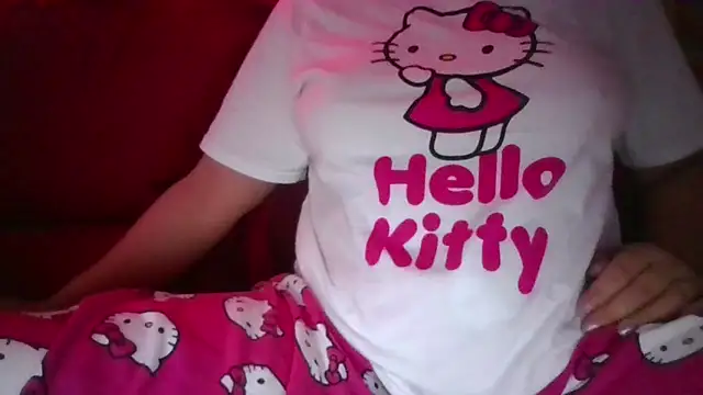 Snapshot of RealLittleRedRidingHood chatting on 03/07/25, 08:44 RealLittleRedRidingHood online show from 03/07/25, 08:44