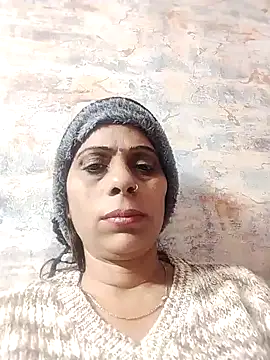Snapshot of Manmohini123 chatting on 01/12/25, 05:01 Manmohini123 online show from 01/12/25, 05:01