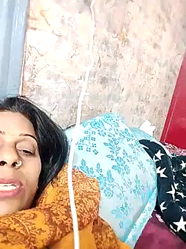 Snapshot of Manmohini123 chatting on 02/08/25, 10:07 Manmohini123 online show from 02/08/25, 10:07