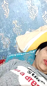 Snapshot of Manmohini123 chatting on 02/09/25, 09:47 Manmohini123 online show from 02/09/25, 09:47