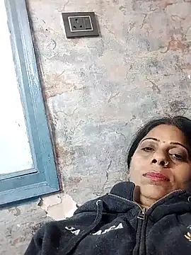 Snapshot of Manmohini123 chatting on 02/12/25, 03:27 Manmohini123 online show from 02/12/25, 03:27