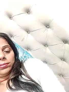 Snapshot of Manmohini123 chatting on 02/21/25, 07:10 Manmohini123 online show from 02/21/25, 07:10
