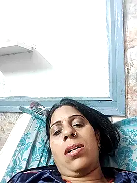 Snapshot of Manmohini123 chatting on 03/01/25, 10:45 Manmohini123 online show from 03/01/25, 10:45