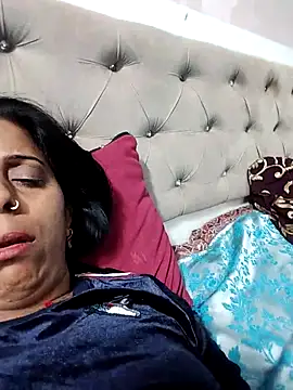 Snapshot of Manmohini123 chatting on 03/01/25, 04:33 Manmohini123 online show from 03/01/25, 04:33