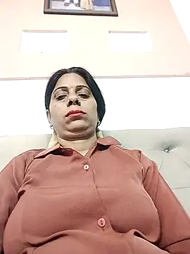 Snapshot of Manmohini123 chatting on 03/02/25, 07:21 Manmohini123 online show from 03/02/25, 07:21