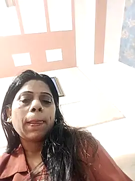 Snapshot of Manmohini123 chatting on 03/02/25, 08:18 Manmohini123 online show from 03/02/25, 08:18