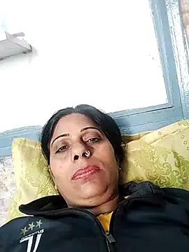 Snapshot of Manmohini123 chatting on 03/07/25, 05:40 Manmohini123 online show from 03/07/25, 05:40