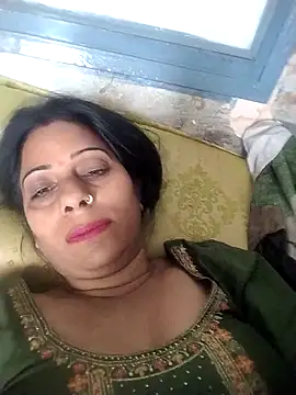 Snapshot of Manmohini123 chatting on 03/15/25, 10:03 Manmohini123 online show from 03/15/25, 10:03