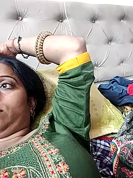Snapshot of Manmohini123 chatting on 03/19/25, 10:22 Manmohini123 online show from 03/19/25, 10:22