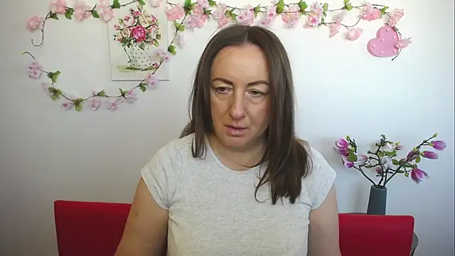 Snapshot of Abby_Taylorr chatting on 09/11/25, 12:27 Abby Taylorr online show from 09/11/25, 12:27