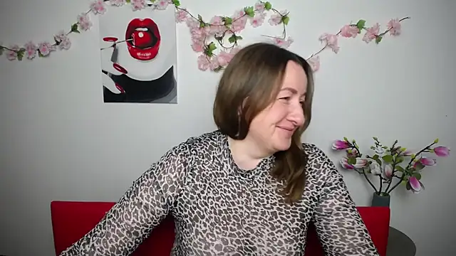 Abby Taylorr online show from 11/11/25, 07:19