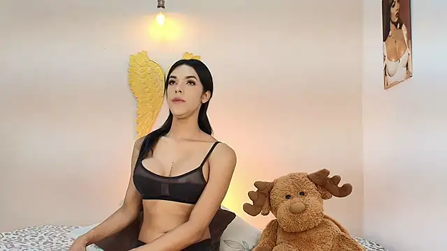 Snapshot of salome_Collins_1 chatting on 09/27/25, 03:33 salome Collins 1 online show from 09/27/25, 03:33