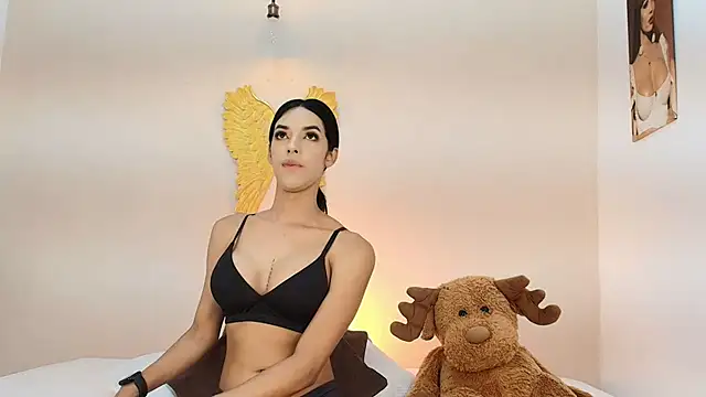 Snapshot of salome_Collins_1 chatting on 10/10/25, 12:31 salome Collins 1 online show from 10/10/25, 12:31