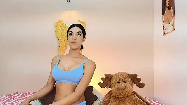 Snapshot of salome_Collins_1 chatting on 11/07/25, 01:05 salome Collins 1 online show from 11/07/25, 01:05