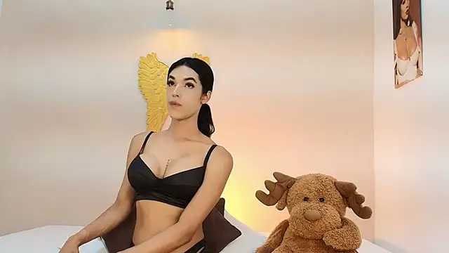 Snapshot of salome_Collins_1 chatting on 11/27/25, 10:56 salome Collins 1 online show from 11/27/25, 10:56