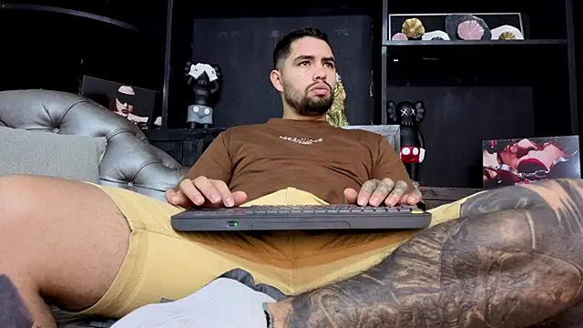 matteosantos online show from 11/13/25, 11:42