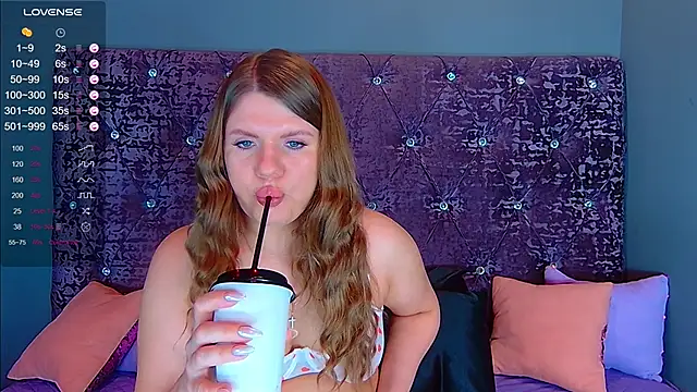 NoraBigAss online show from 02/11/25, 01:31