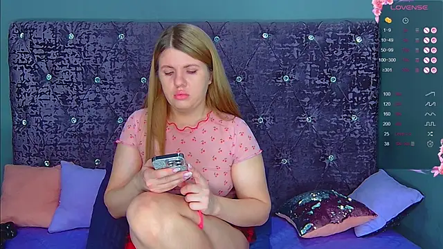 NoraBigAss online show from 01/13/26, 01:55