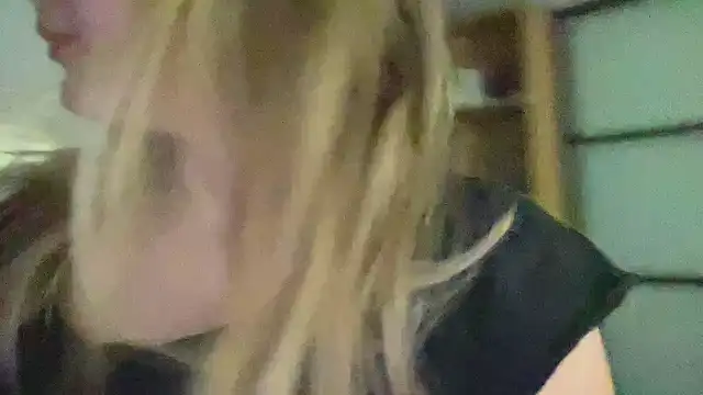 CharmingSarah online show from 10/09/25, 04:16