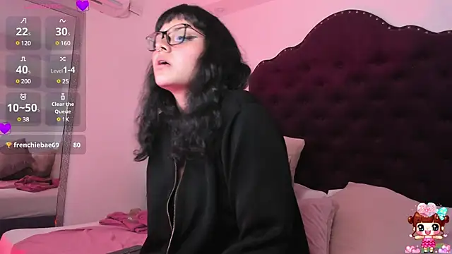 lucyycy online show from 02/24/25, 07:22