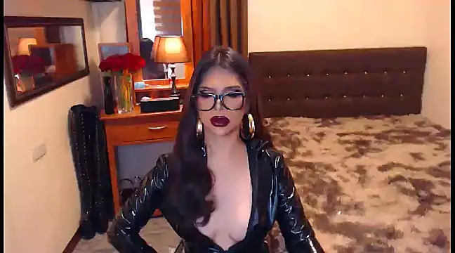 Snapshot of EXTREMELYDOM chatting on 01/06/25, 06:03 EXTREMELYDOM online show from 01/06/25, 06:03