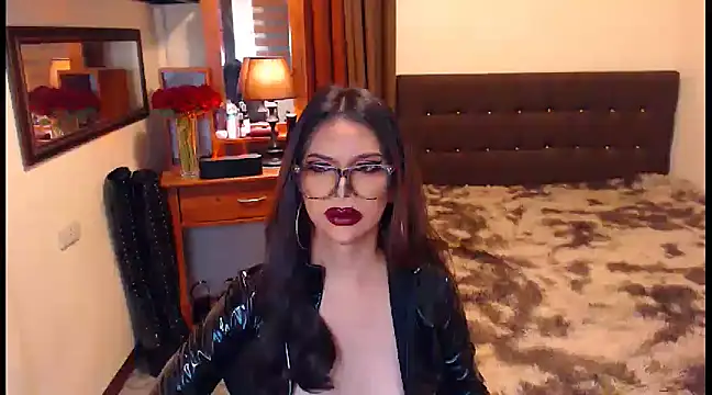 EXTREMELYDOM online show from 02/07/25, 08:44