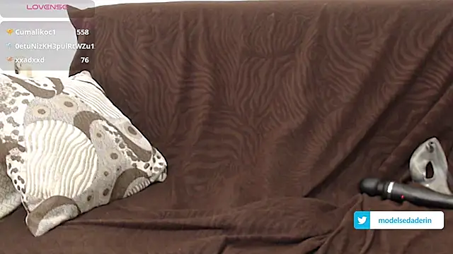 Snapshot of SedaDerin chatting on 03/13/25, 07:31 SedaDerin online show from 03/13/25, 07:31