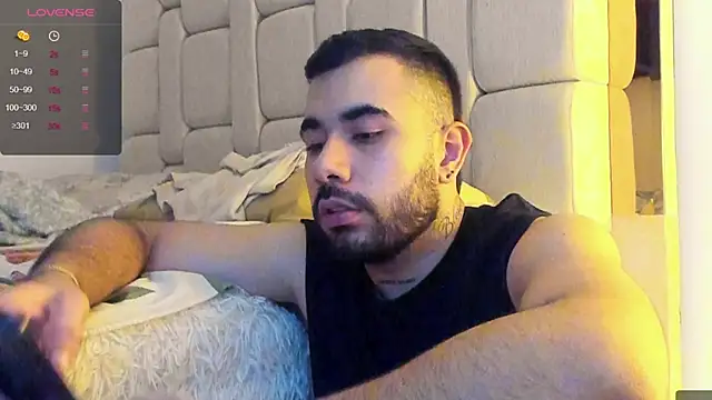 Snapshot of Jampool19 chatting on 12/03/24, 11:24 Jampool19 online show from 12/03/24, 11:24