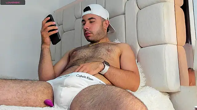 Snapshot of Jampool19 chatting on 01/16/25, 10:21 Jampool19 online show from 01/16/25, 10:21