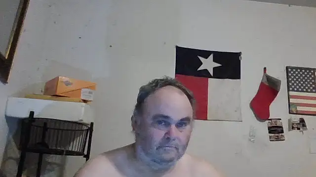 Snapshot of jamestexas chatting on 12/04/25, 03:43 jamestexas online show from 12/04/25, 03:43