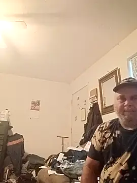 Snapshot of jamestexas chatting on 04/12/26, 04:34 jamestexas online show from 04/12/26, 04:34