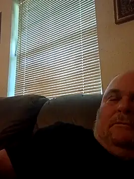 Snapshot of jamestexas chatting on 04/19/26, 05:56 jamestexas online show from 04/19/26, 05:56