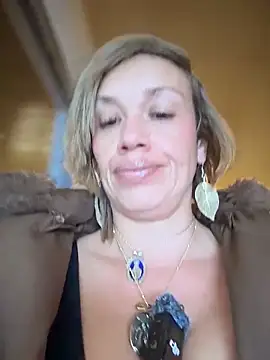 Snapshot of sexymarilyncolombia chatting on 03/21/26, 12:54 sexymarilyncolombia online show from 03/21/26, 12:54