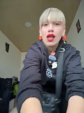 Snapshot of sexymarilyncolombia chatting on 04/10/26, 01:27 sexymarilyncolombia online show from 04/10/26, 01:27