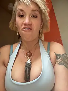 Snapshot of sexymarilyncolombia chatting on 04/11/26, 01:04 sexymarilyncolombia online show from 04/11/26, 01:04