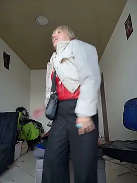 Snapshot of sexymarilyncolombia chatting on 04/12/26, 01:16 sexymarilyncolombia online show from 04/12/26, 01:16