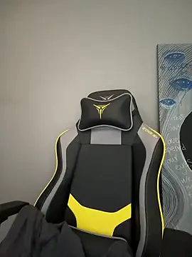 Snapshot of MariaTull chatting on 01/08/25, 06:52 MariaTull online show from 01/08/25, 06:52