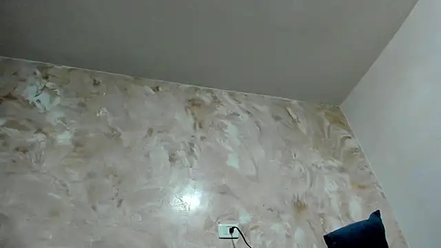 Snapshot of tiffanystonne chatting on 11/27/25, 01:40 tiffanystonne online show from 11/27/25, 01:40