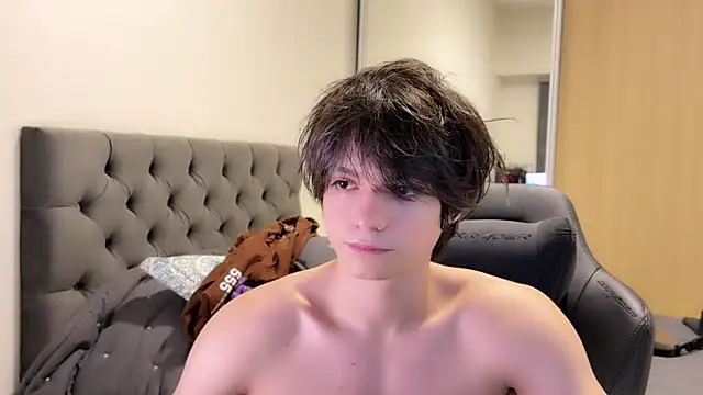 Snapshot of SasukeUhchiaa chatting on 12/21/24, 03:03 SasukeUhchiaa online show from 12/21/24, 03:03