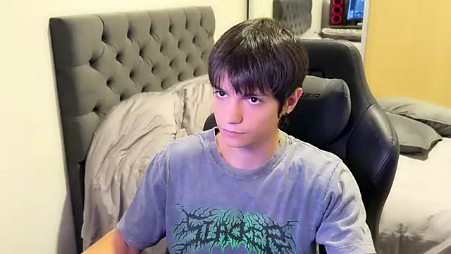 Snapshot of SasukeUhchiaa chatting on 02/25/25, 06:14 SasukeUhchiaa online show from 02/25/25, 06:14