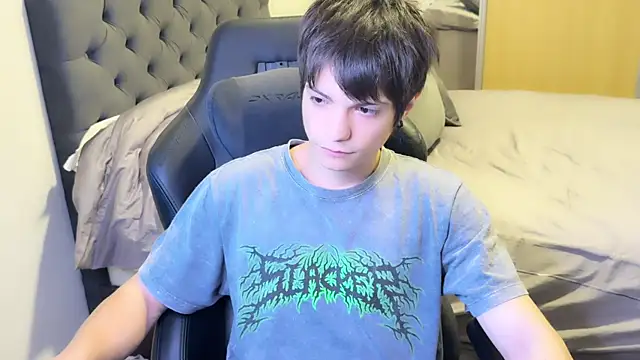 Snapshot of SasukeUhchiaa chatting on 02/26/25, 02:37 SasukeUhchiaa online show from 02/26/25, 02:37