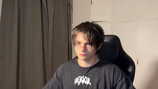 SasukeUhchiaa online show from 02/11/26, 05:12