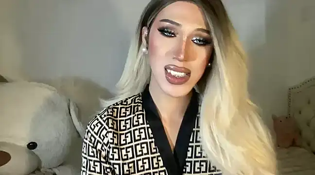 Ts glamxxxx online show from 02/21/25, 05:24