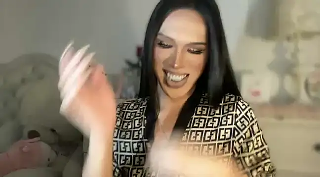 Ts glamxxxx online show from 03/06/25, 05:14