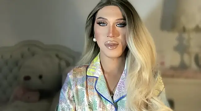 Ts glamxxxx online show from 03/11/25, 06:53