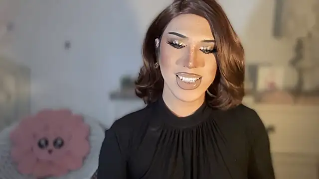 Ts glamxxxx online show from 10/15/25, 12:22